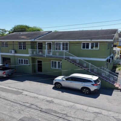 MONTROSE AVENUE AND ARUNDEL STREET