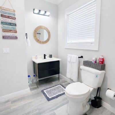 LignumVitae Hideaway QUEENS HIGHWAY