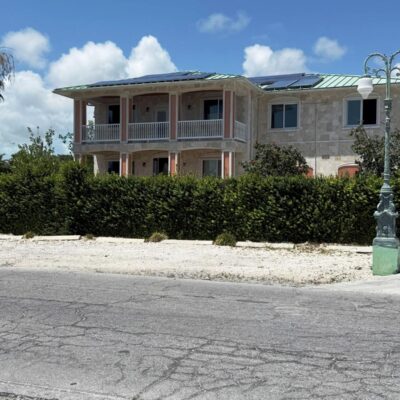 SEA BREEZES #2 & #3 PORT OF CALL BOUTIQUE RESORT