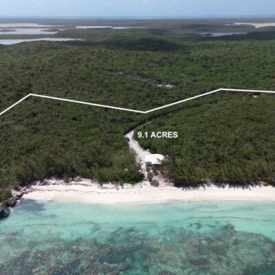 BEACHFRONT HOME PORT HOWE