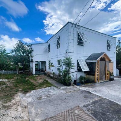IVANHOE ROAD DUPLEX